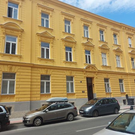 Palma Apartment Ζάγκρεμπ Εξωτερικό φωτογραφία