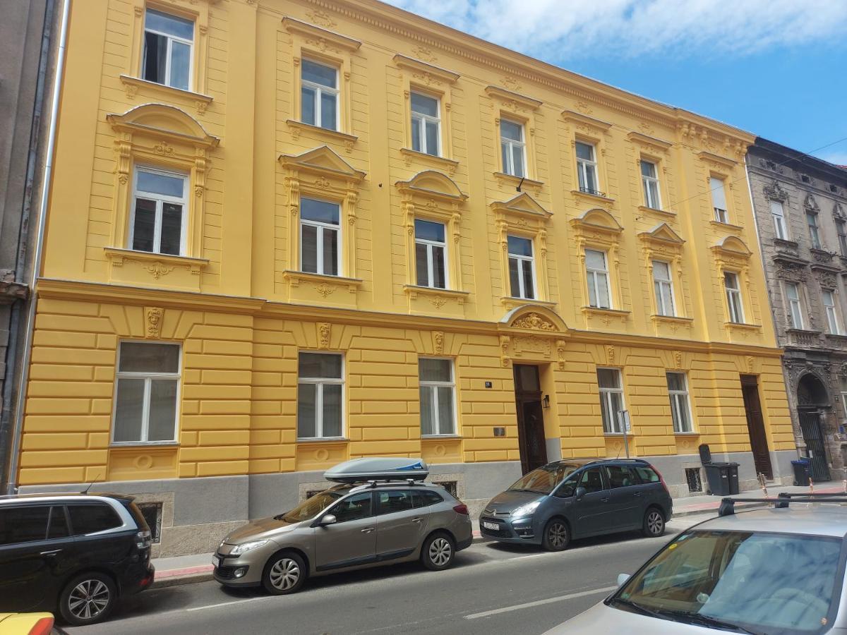 Palma Apartment Ζάγκρεμπ Εξωτερικό φωτογραφία